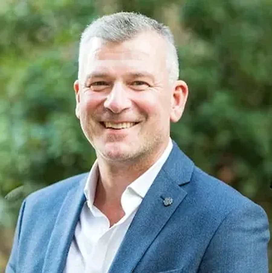 Andrew Markham